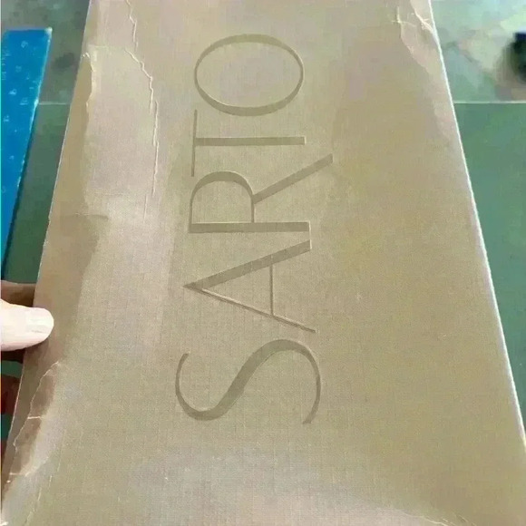 NIB Sarto ladies blush colored loafers- NWT and gorgeous Italian craftsmanship - Picture 8 of 9